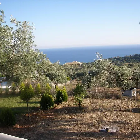 Manolia Apartman *