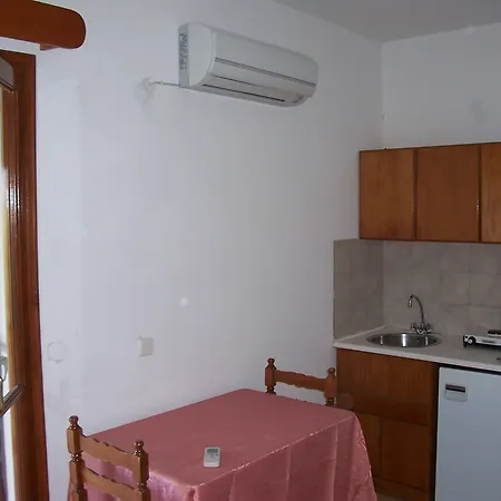 Apartman Manolia *