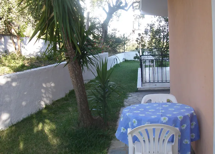 Manolia Appartement *