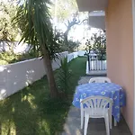 Manolia Lägenhet *