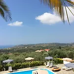 Manolia * Trapezaki (Kefalonia)