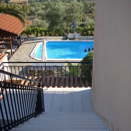 Manolia Daire