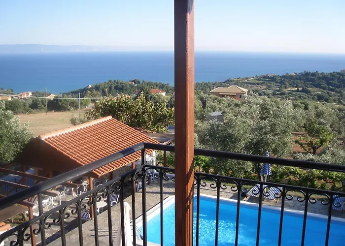 Manolia Trapezaki (Kefalonia)