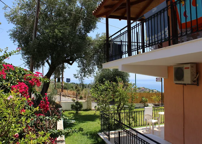 Manolia Trapezaki (Kefalonia)